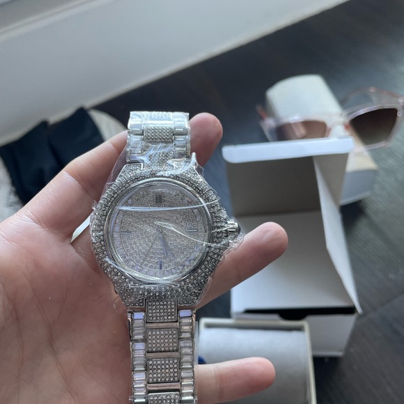 Michael Kors Camille Watch (MK5869) - Picture 5 of 8